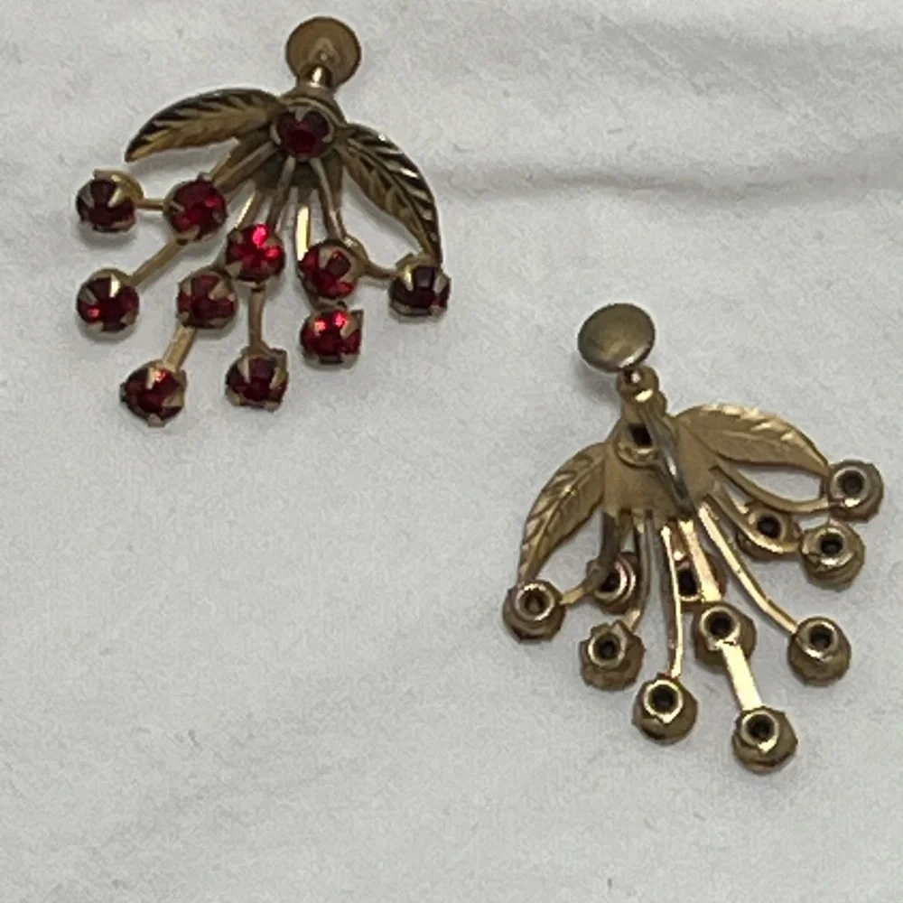 Vintage • Gold Tone Leaf • Garnet Rhinestone • Screw Back Earrings